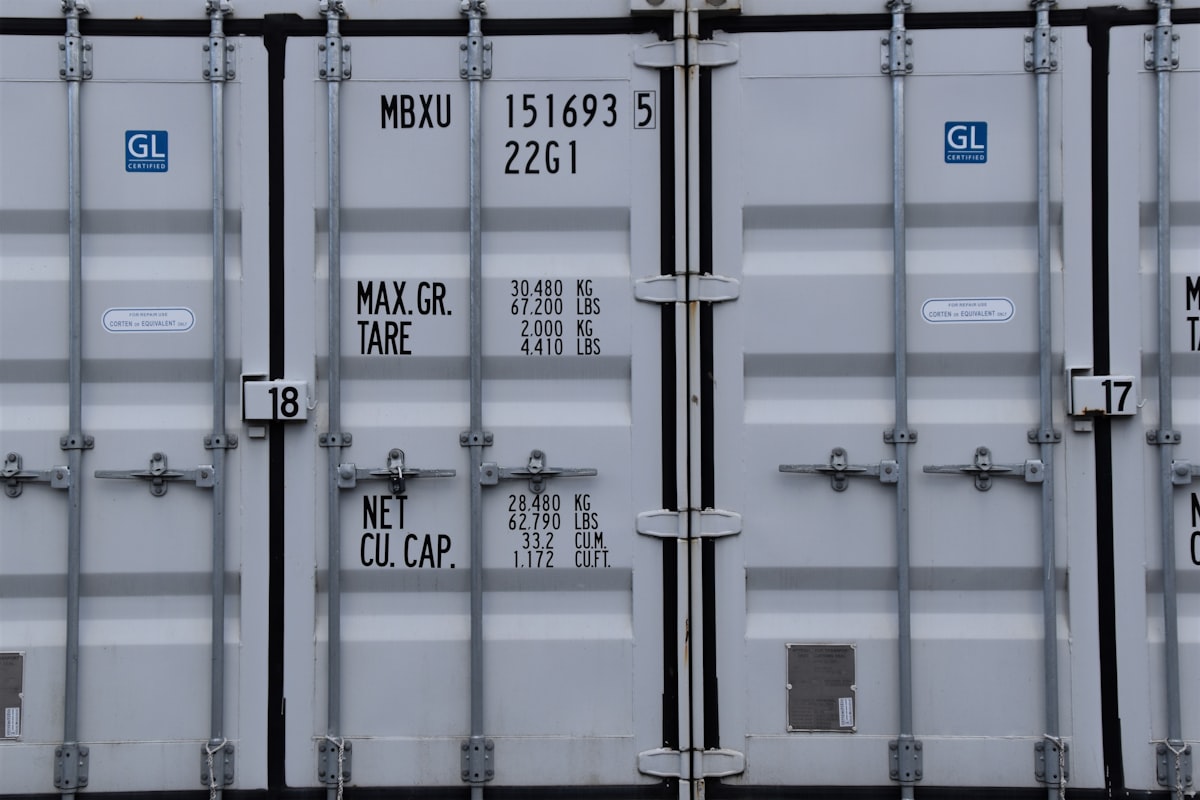 20ft Standard Shipping Container